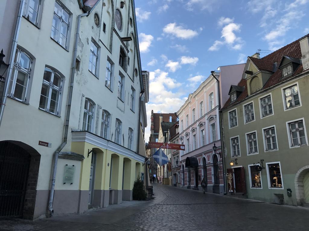 Old Bishop'S House Apartment Tallinn Exterior foto